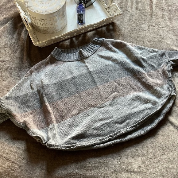 Ann Taylor Loft Gray Striped Sweater Poncho - Size XS/ S - Picture 3 of 7